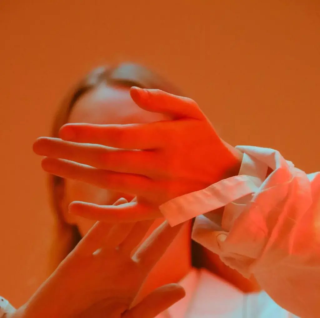 masha rostovskaya vBqWmzKWwZU unsplash 5 jpg